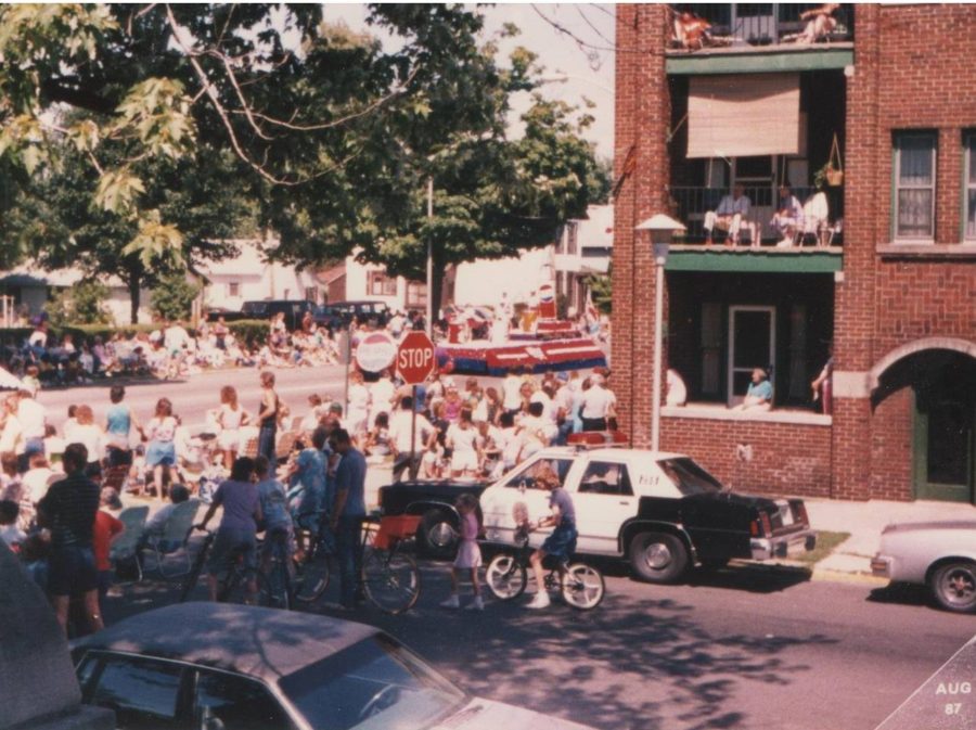 Parade crowds at the Richmond Area Rose Festival, 1987
